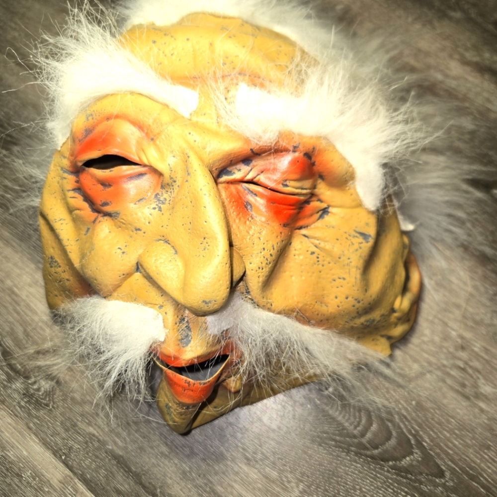 PMG HALLOWEEN GHASTLY GEEZERS LATEX MASK WITH‎ HAIR OLD MAN AGES 8 & UP.